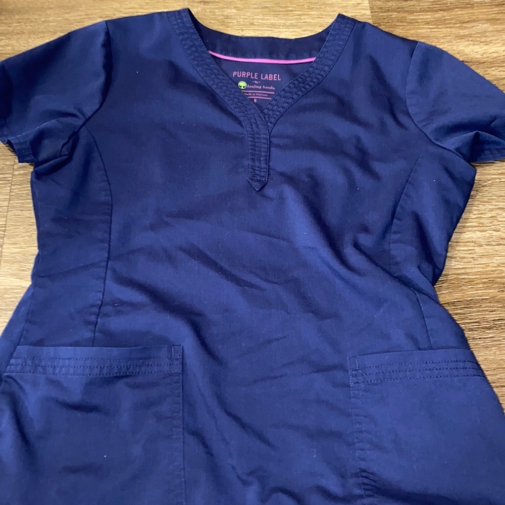 Scrub top